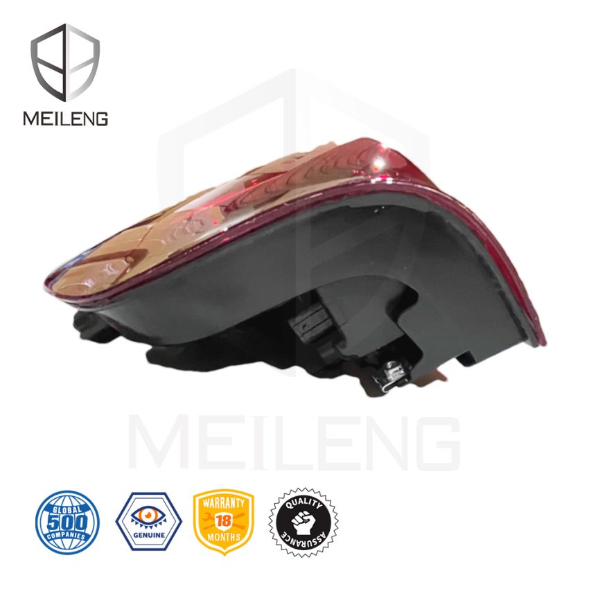 33500-T6Z-A03 Tail lights
