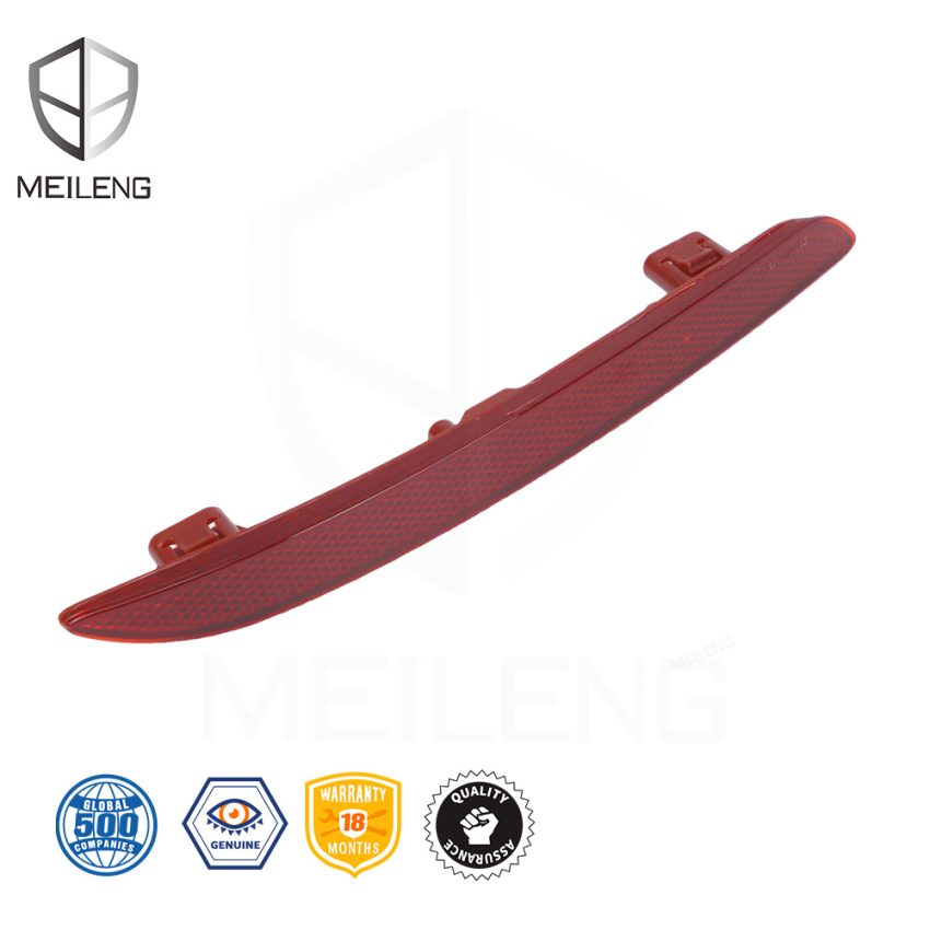 33505-30E-H01 Bumper reflector