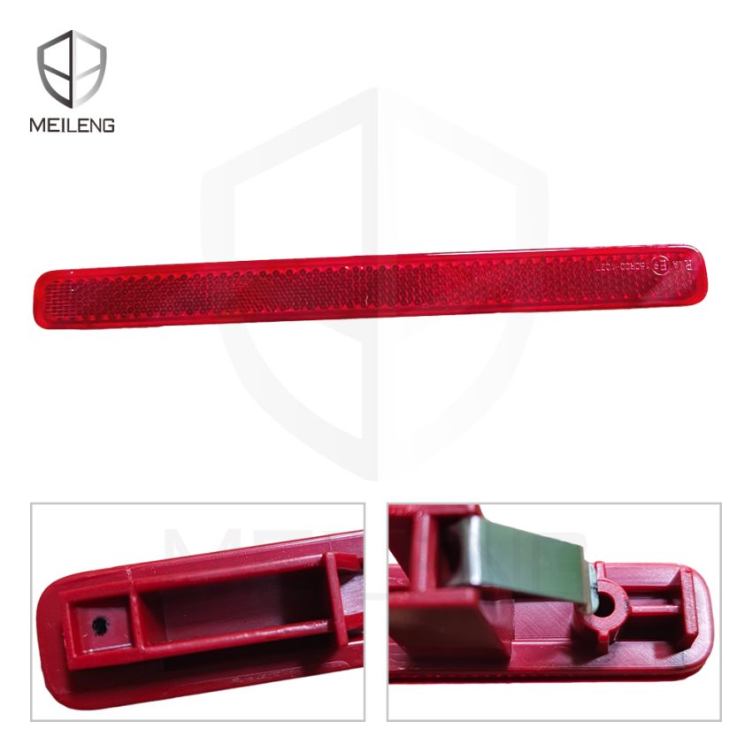 33505-31B-H01 Bumper reflector light