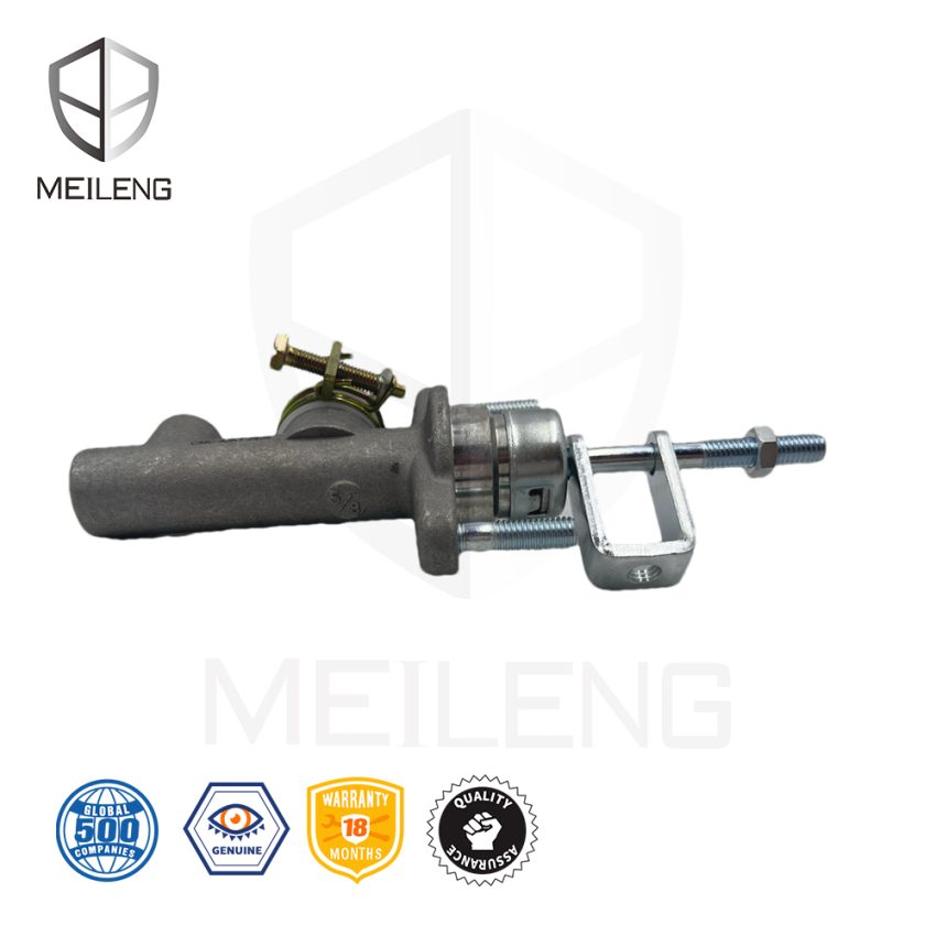 8979466261 Clutch master cylinder