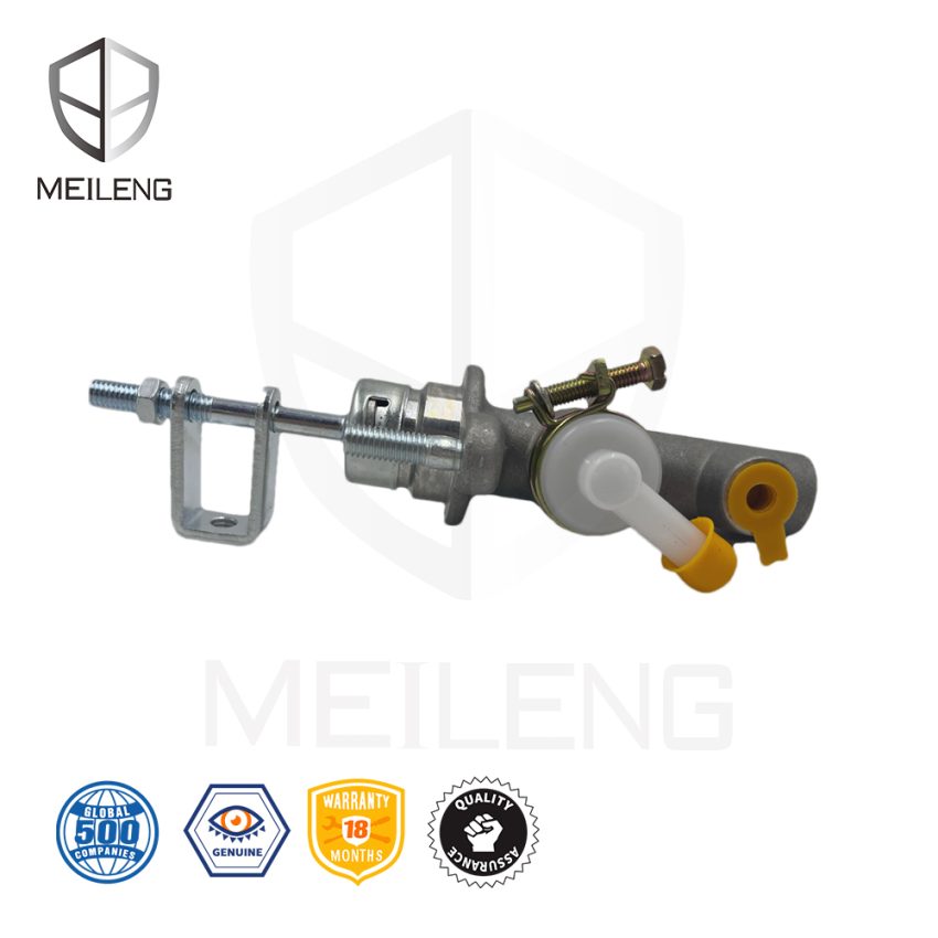 8979466261 Clutch master cylinder