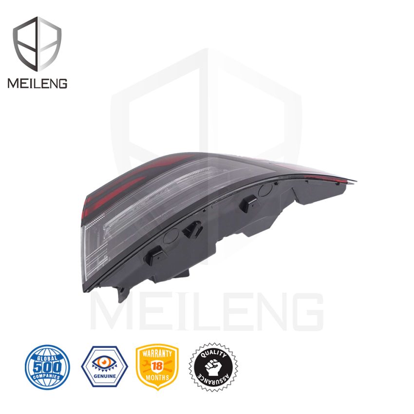 33500-30E-H01 Right Tail light
