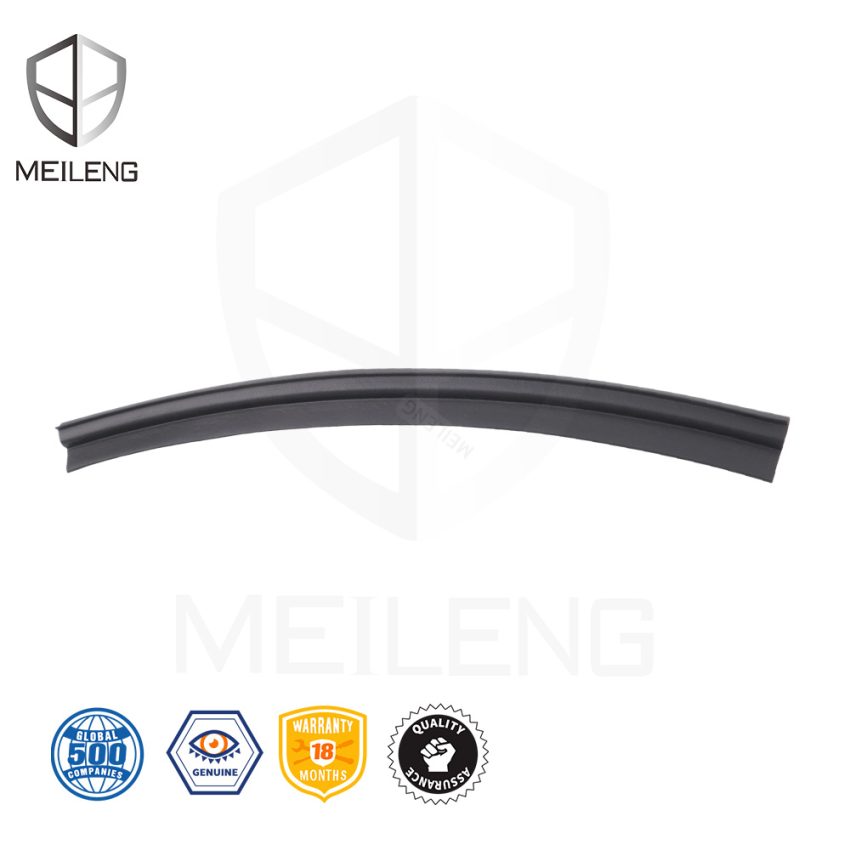 72828-T31-H01 Door lower seal strip