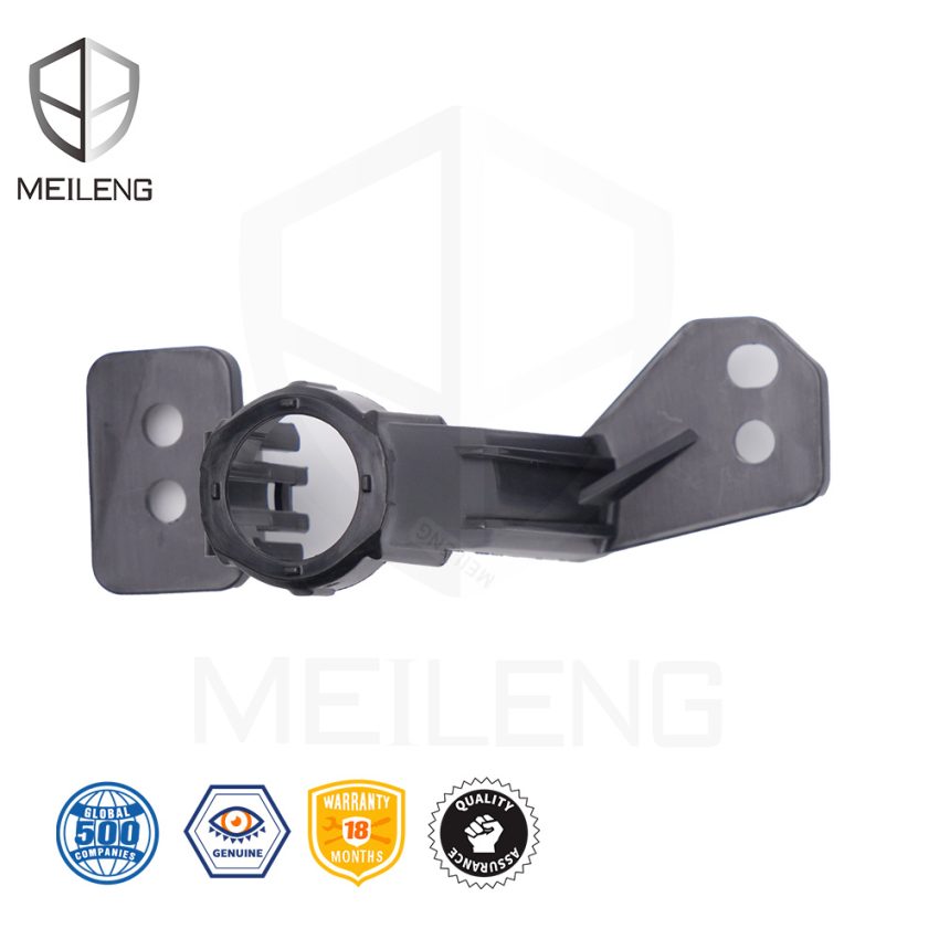 39681-31Y-H01 Parking Sensor Retainer