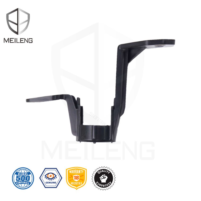 39681-31Y-H01 Parking Sensor Retainer