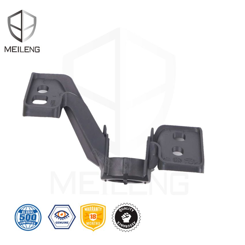 39682-31Y-H11 Parking Sensor Retainer