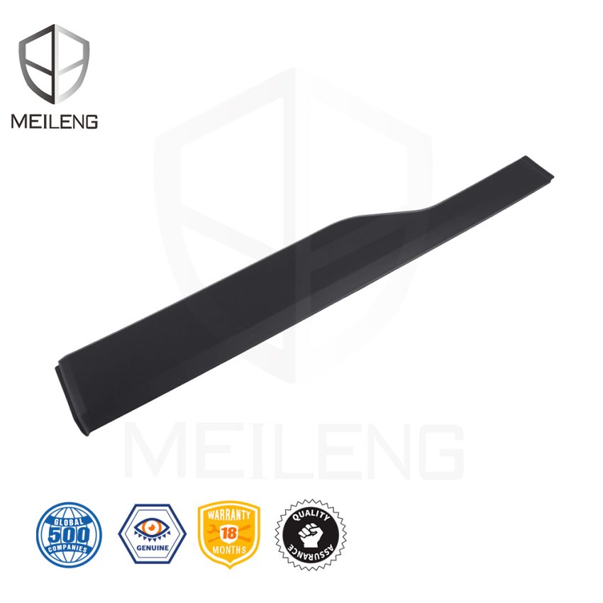 75313 31E H01 Car Door lower garnish strip For Honda HRV